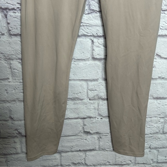 Playboy x Missguided Women's Active Ruched Waistband Leggings - Picture 9 of 14